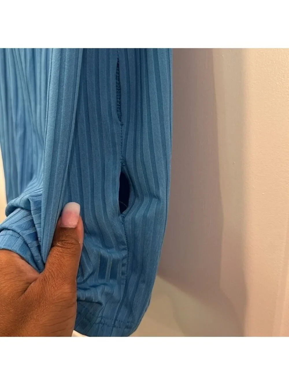 🔵 Blue Ribbed Spaghetti Strap Mini Dress - Picture 5 of 7